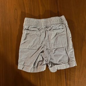 3T GAP seersucker toddler shorts